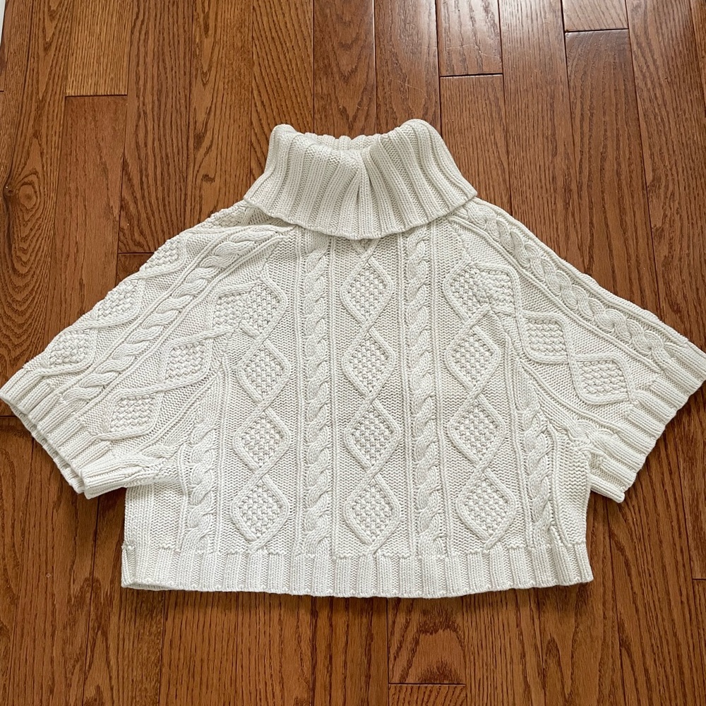 Crop turtle neck sweater